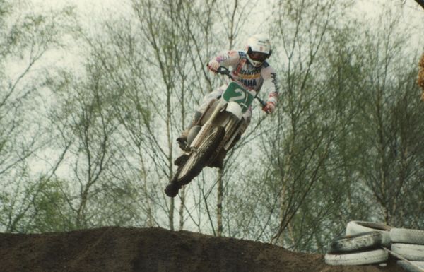 Hollanti Mill 1991 GP-250 Pekka Vehkonen matkalla podiumille